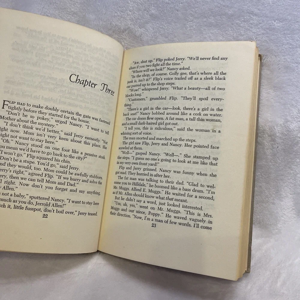 The Mystery of the Watching Eyes by Jeanette Brown MacKenzie 1965‎ Hardcover